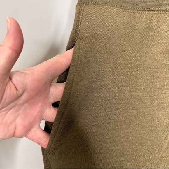 Thread & supply olive Joggers - Picture 3 of 6